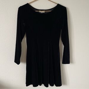 Black Vintage Velvet The Limited Dress